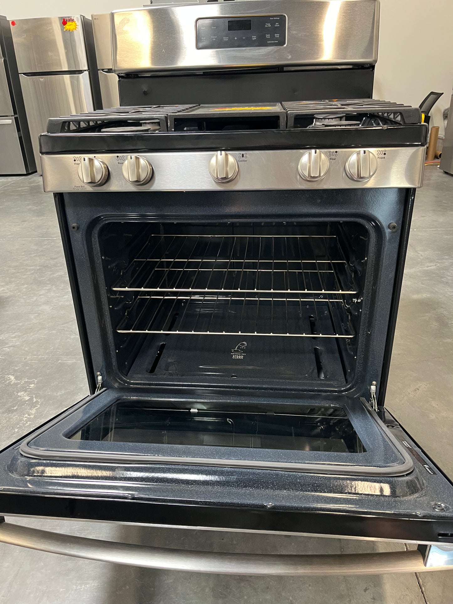 GE® 30" Free-Standing Self-Clean Electric Range