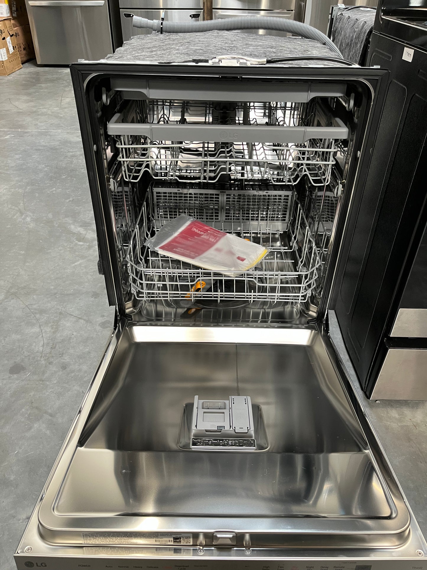 24-Inch QuadWash® Top Control Dishwasher - Stainless Steel