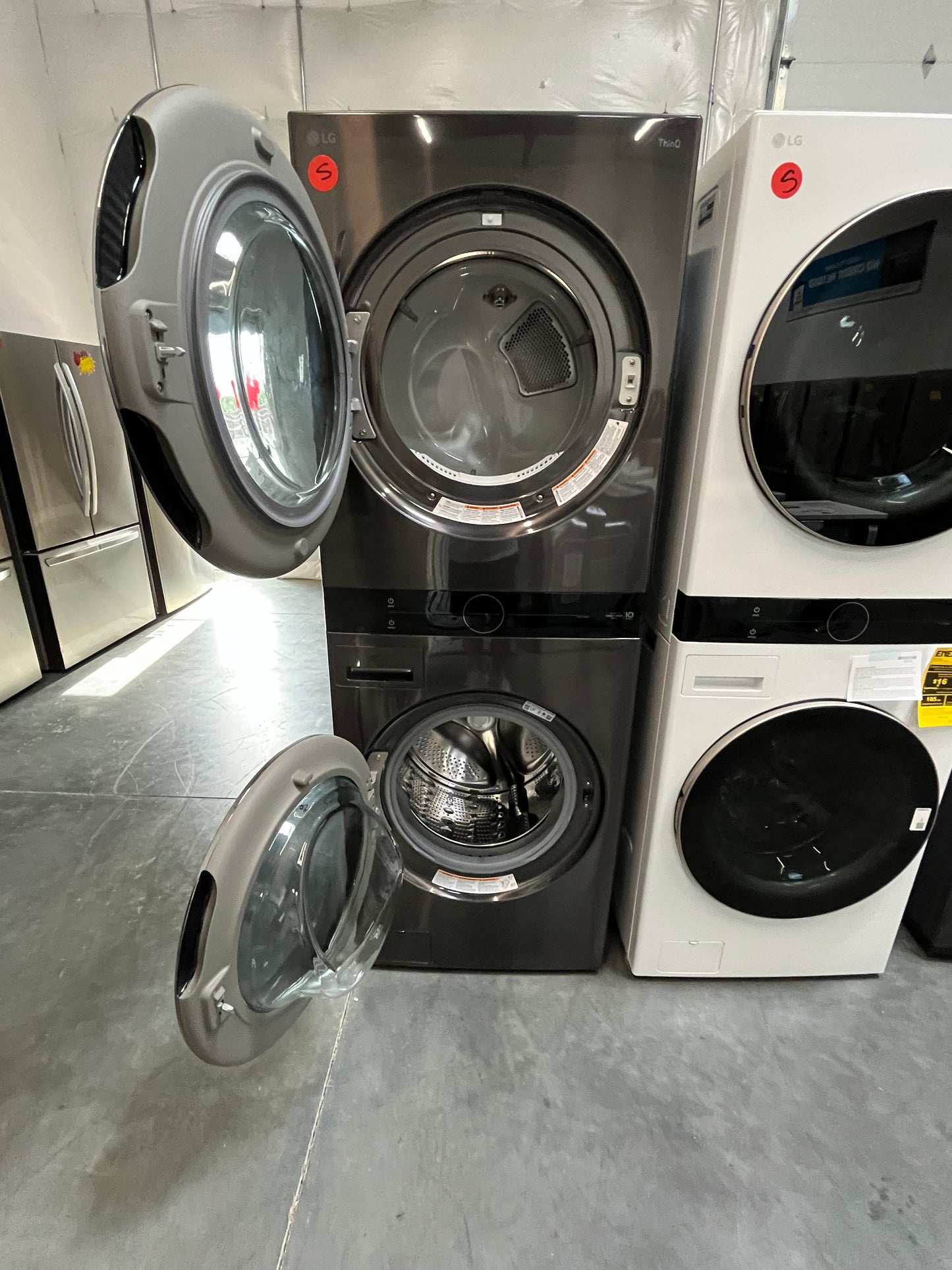 LG WashTower™ 4.5 cu. ft. Washer and 7.4 cu. ft. Electric Dryer - Black Steel